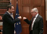 Μπορεί η κυβέρνηση να ξεφύγει από τις νεοφιλελεύθερες ιδεοληψίες της; Μπορεί η κυβέρνηση να ξεφύγει από τις νεοφιλελεύθερες ιδεοληψίες της;