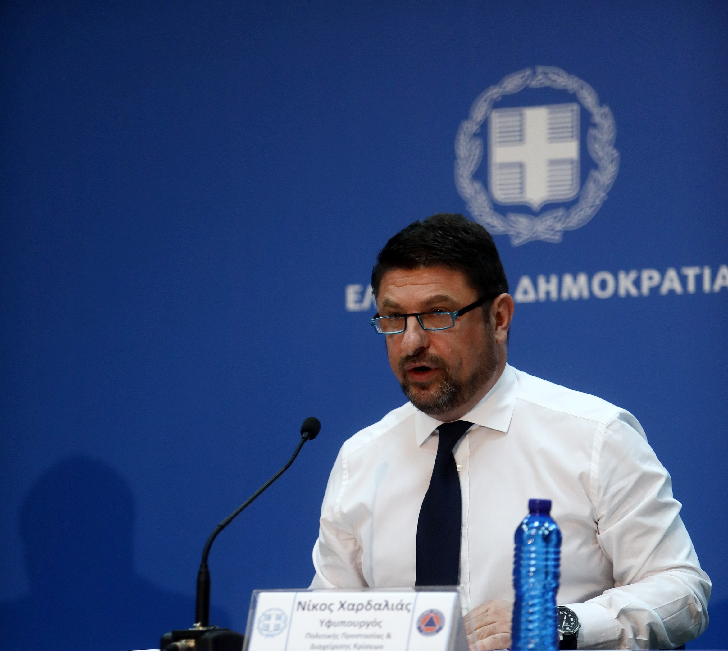 Ενημέρωση Χαρδαλιά: Αυτά είναι τα νέα μέτρα – Μάσκες σε όλους τους κλειστούς χώρους