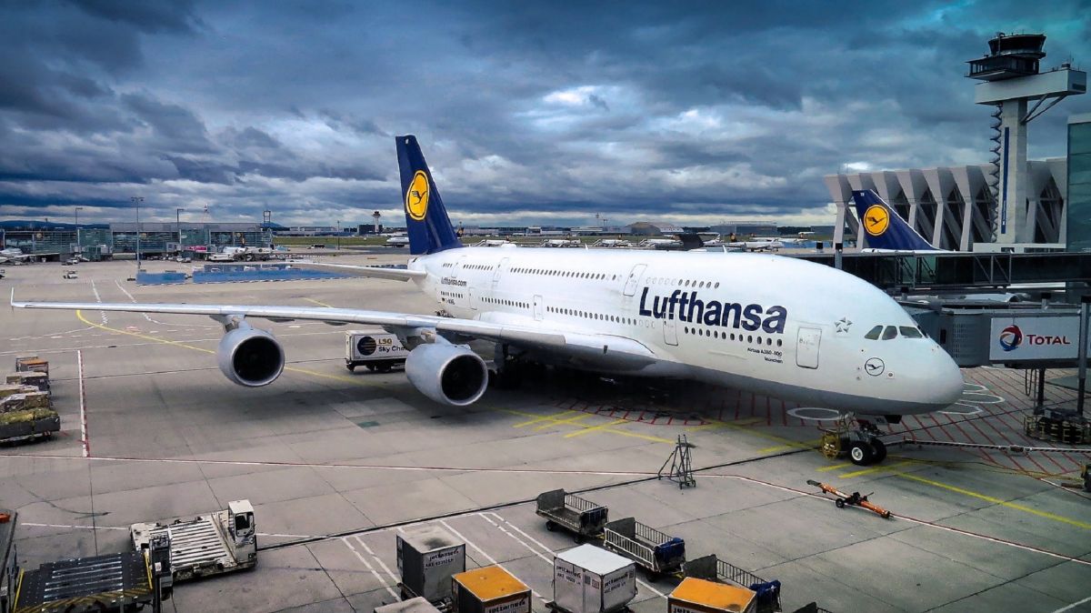 Κορωνοϊός Lufthansa: Ανακοίνωσε 23.000 ακυρώσεις πτήσεων