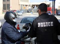 Έλεγχοι αστυνομίας: Συλλήψεις σε Πάρο, Μύκονο και Σαντορίνη Έλεγχοι αστυνομίας: Συλλήψεις σε Πάρο, Μύκονο και Σαντορίνη