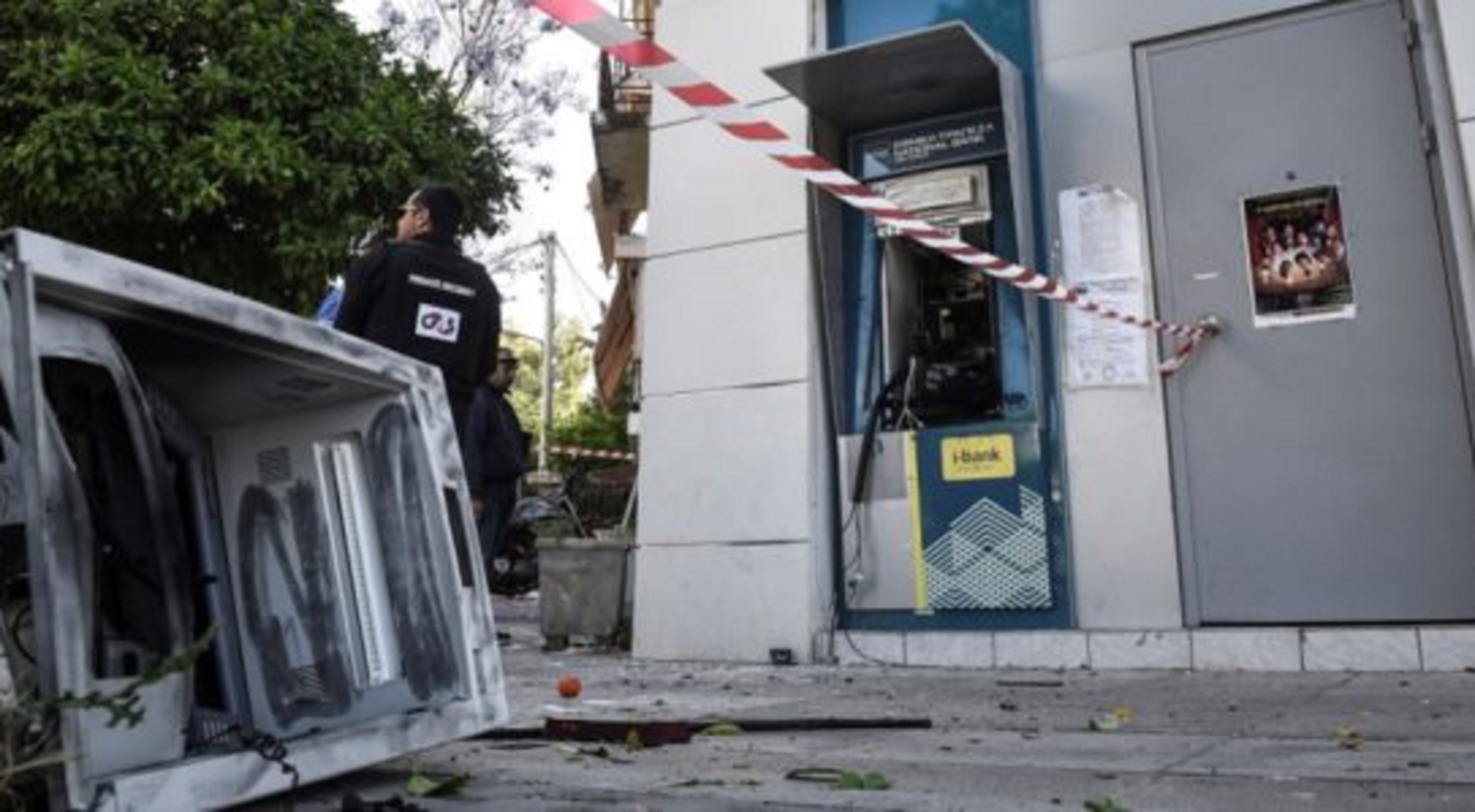 Πεντέλη έκρηξη: Ανατίναξαν ΑΤΜ κοντά σε πλατεία