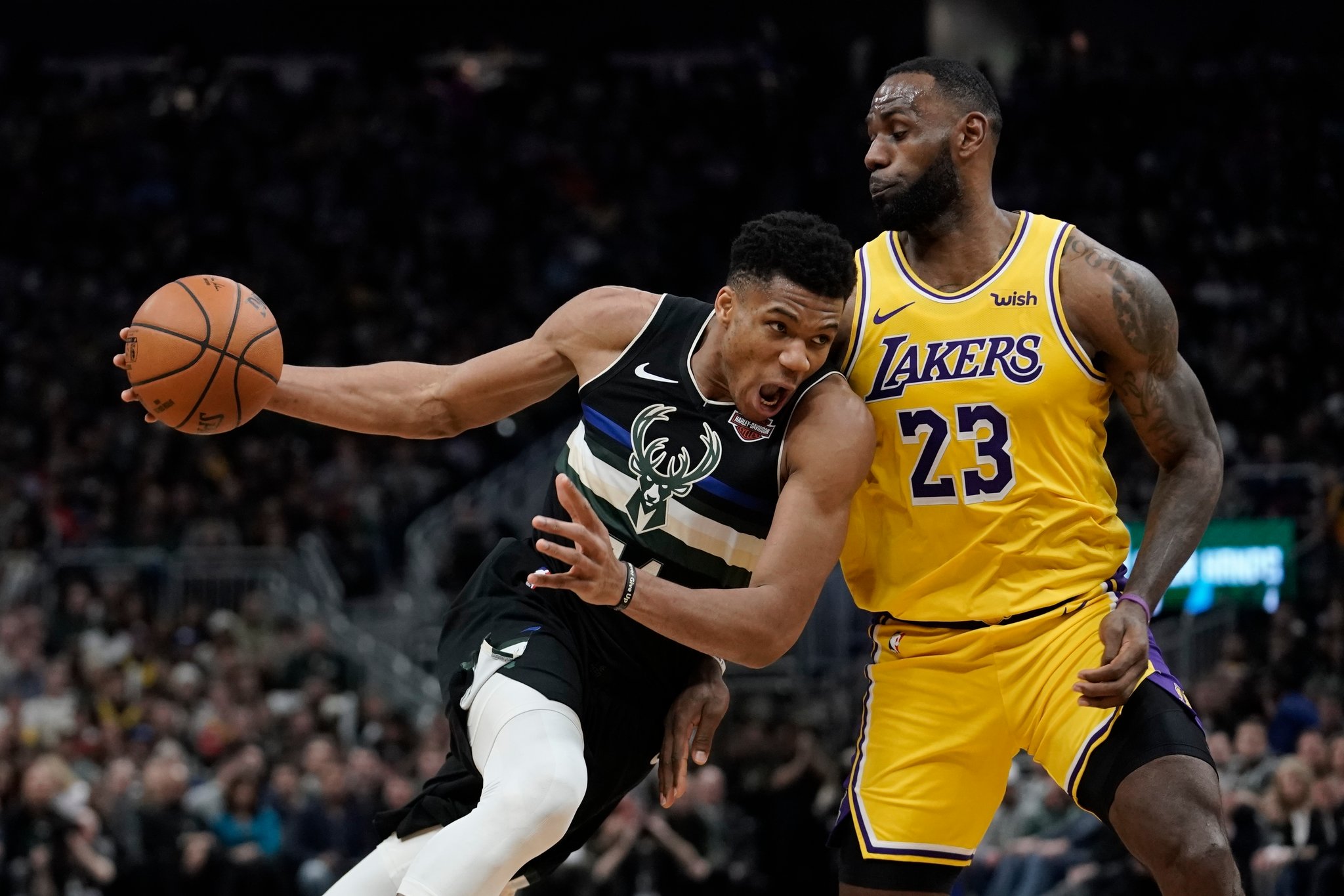 NBA: Ήττα των Μπακς από τους Λέικερς – Εκπληκτικός αλλά μόνος ο Greak Freak