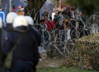 Αναρχικοί «πρόσφυγες», ισλαμιστές στον φράχτη και ένοπλος αχταρμάς Αναρχικοί «πρόσφυγες», ισλαμιστές στον φράχτη και ένοπλος αχταρμάς