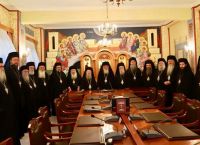 Κορωνοϊός Ιερά Σύνοδος: “Ο κύβος ερρίφθη” – Ο ιός δεν μεταδίδεται με τη Θεία Κοινωνία