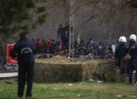 Μεταναστευτικό Καστανιές: Συγκέντρωση κατοίκων της Θράκης ως ένδειξη συμπαράστασης στις ελληνικές δυνάμεις