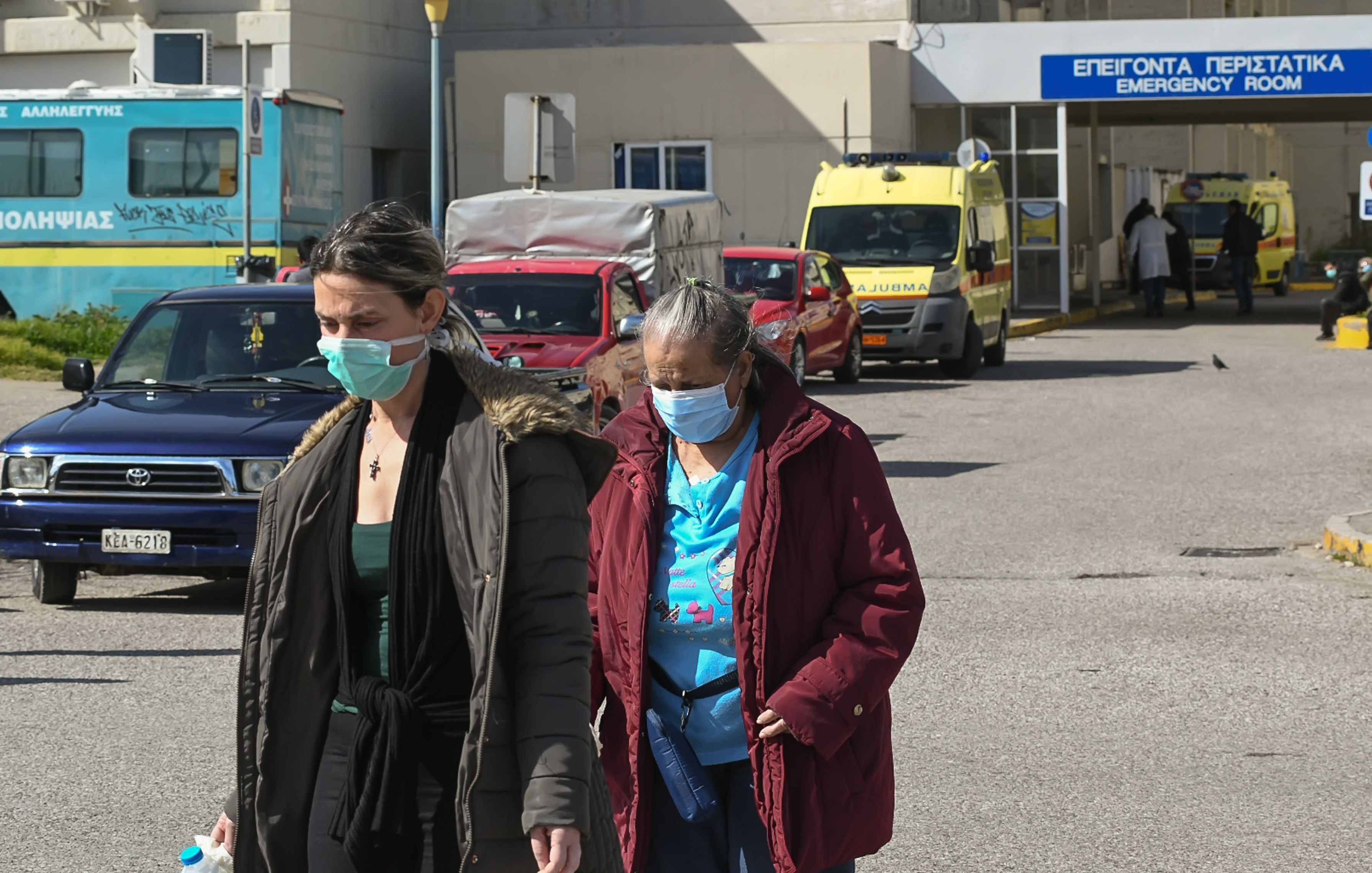 Κορωνοϊός Ελλάδα: Κατεβάζει ρολά η χώρα – Ποια καταστήματα μένουν ανοιχτά