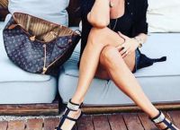 Βίκυ Κουλιανού: Τα πιο ελκυστικά πόδια της ελληνικής showbiz [pics]