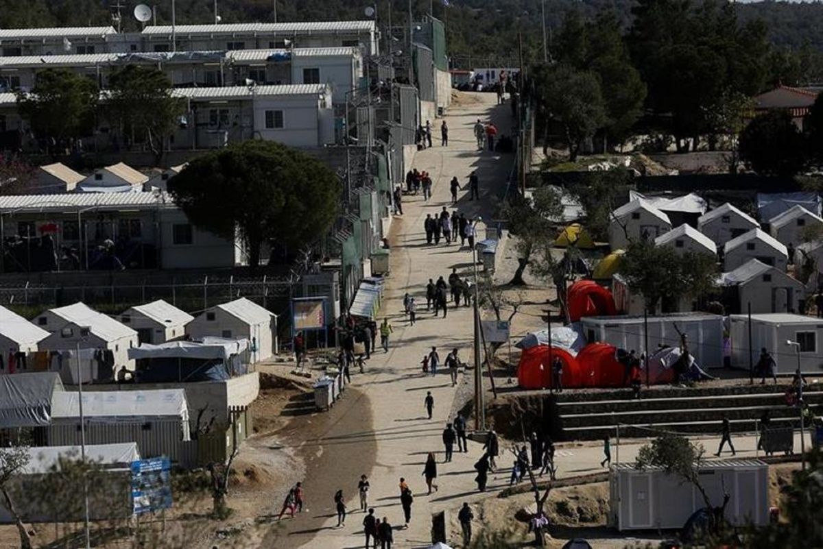 Λέσβος κρούσματα κορωνοϊός: Θετικοί στον ιό 17 μετανάστες