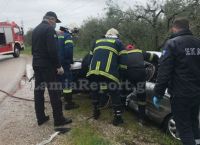 Λαμία τροχαίο: Τρομακτική σύγκρουση αυτοκινήτου με φορτηγό