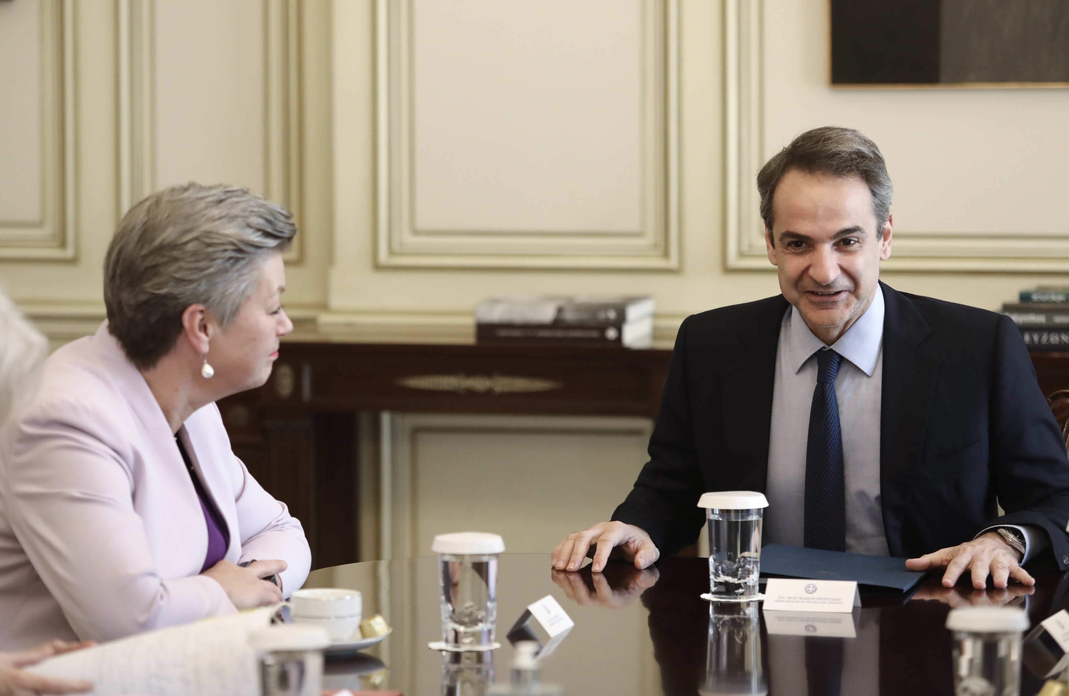 Μητσοτάκης – Γιόχανσον συνάντηση: Οι σημερινές ροές δεν έχουν σχέση με εκείνες του 2015