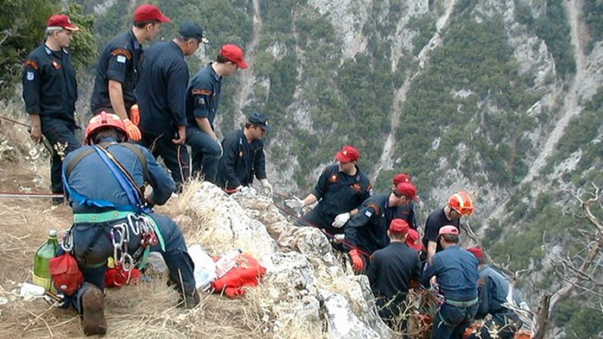 Μεσσηνία νεκρή: 32χρονη νηπιαγωγός έπεσε από φαράγγι 40 μέτρων