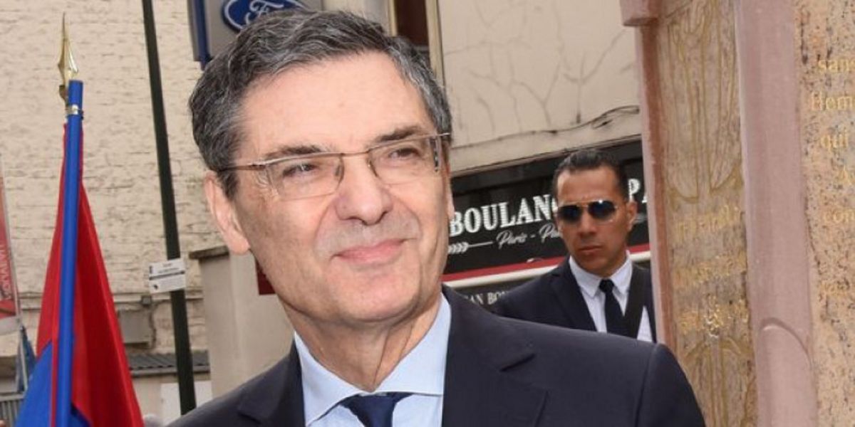 Κορονοϊός Γαλλία: Πέθανε ο πρώην υπουργός Πατρίκ Ντεβεντζιάν, 75 ετών