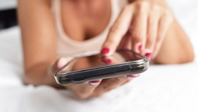 Αυτός είναι ο λόγος που οι γυναίκες κάνουν πολύ sexting