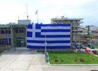 Ελληνική σημαία Δήμος Ελληνικού – Αργυρούπολης: Tο σύμβολο της πατρίδας μας σκέπασε το δημαρχείο της περιοχής Ελληνική σημαία Δήμος Ελληνικού – Αργυρούπολης: Tο σύμβολο της πατρίδας μας σκέπασε το δημαρχείο της περιοχής