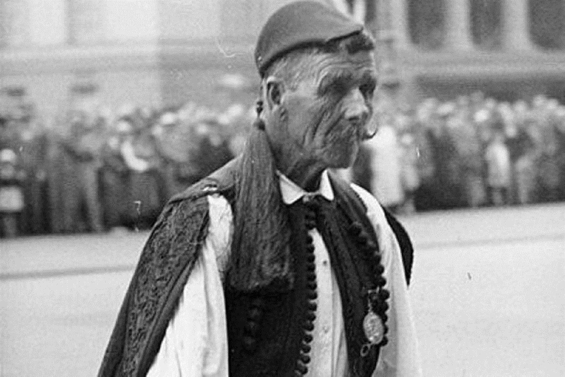 Σπύρος Λούης: Όταν κέρδισε τον Μαραθώνιο στους πρώτους Ολυμπιακούς