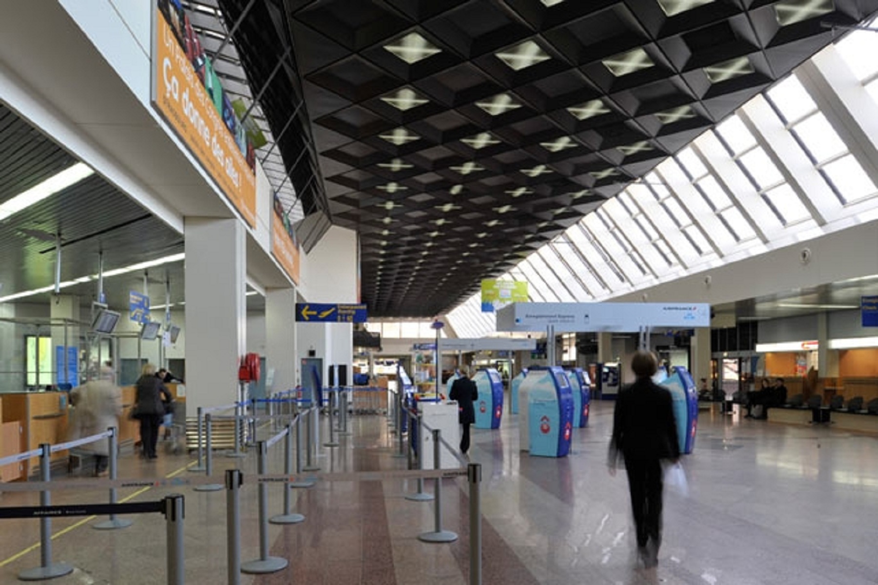 Γαλλία – Στρασβούργο: Εκκενώθηκε το αεροδρόμιο για βόμβα