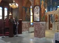 Τσιόδρας live: Ψέλνει σε εκκλησία