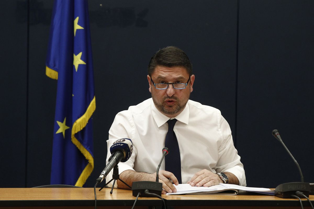 Κορωνοϊός Χαρδαλιάς: Κλείνουν τα σύνορα για πολίτες εκτός Ευρωπαϊκής Ένωσης
