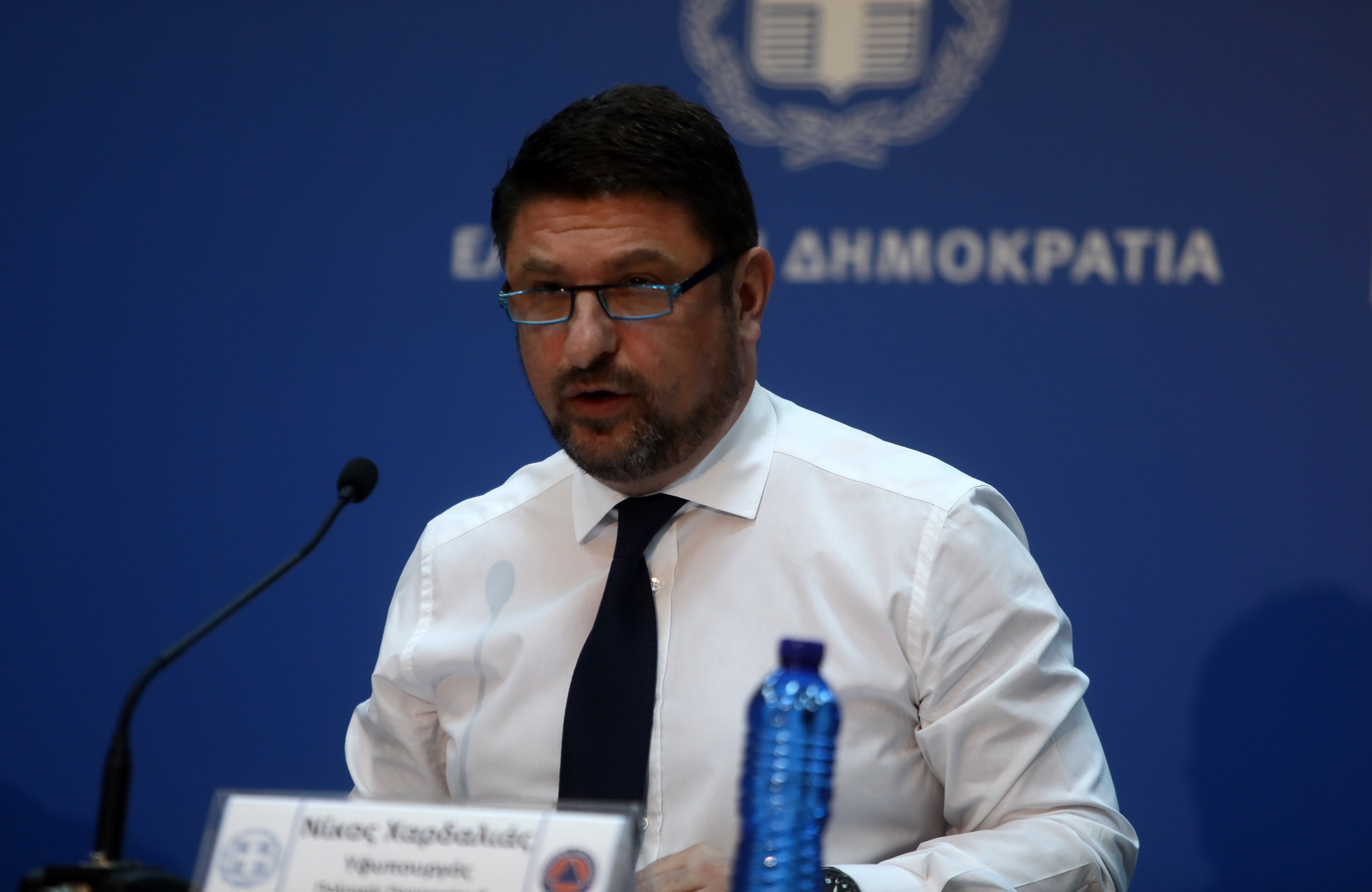 Απαγόρευση κυκλοφορίας κορωνοϊός: Διευκρινήσεις για δημόσιο και επιβάτες ΙΧ