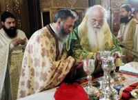 Μεταδίδεται ο κορωνοϊός μέσω της Θείας Κοινωνίας; Μεταδίδεται ο κορωνοϊός μέσω της Θείας Κοινωνίας;