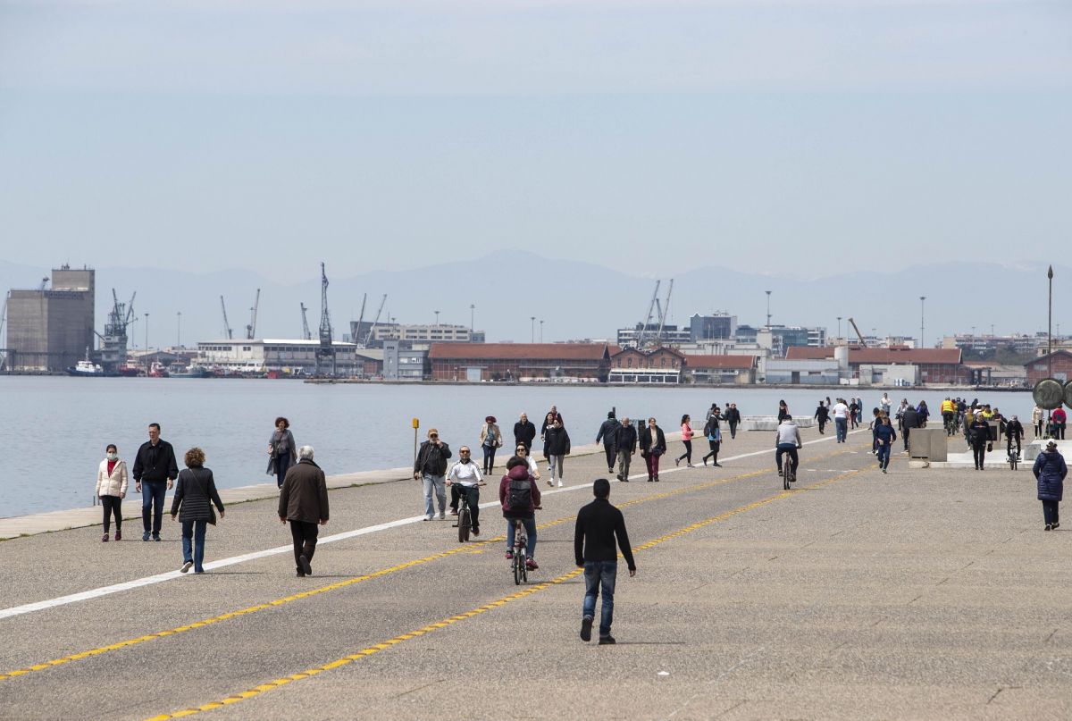 Θεσσαλονίκη κορωνοϊός: Εργαζόμενοι σε εταιρία οι 14 θετικοί στον ιό