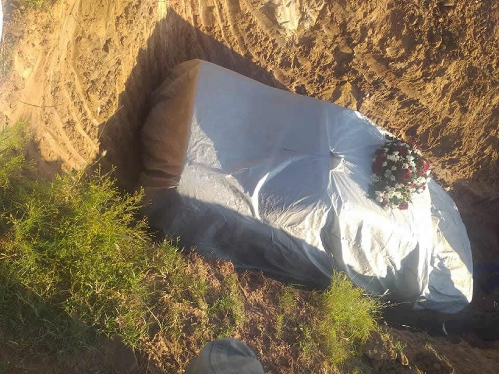 Νοτιοαφρικανός ζήτησε να ταφεί με την Mercedes του