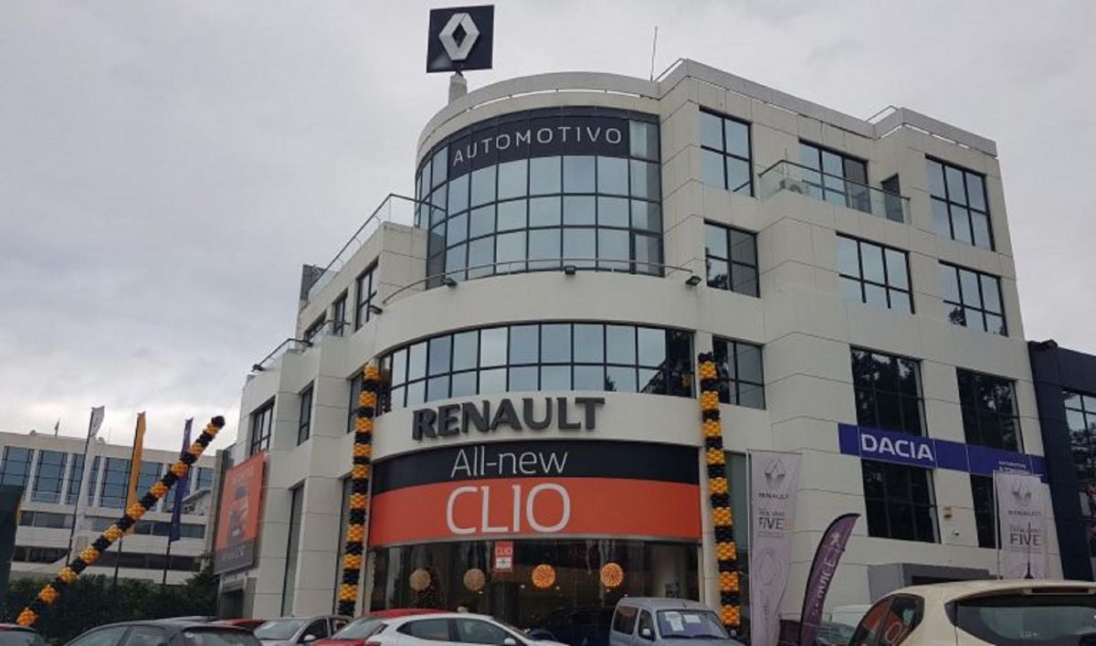H Automotivo A.E.B.E. δωρίζει ιατρικές μάσκες στο ΕΚΑΒ