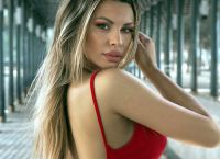 Έφη Γκούτα: Το πιο όμορφο μπούστο στο ελληνικό Instagram