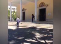 Εορδαία: Ιερέας διέκοψε τη λειτουργία επειδή πιστή φορούσε μάσκα Εορδαία: Ιερέας διέκοψε τη λειτουργία επειδή πιστή φορούσε μάσκα