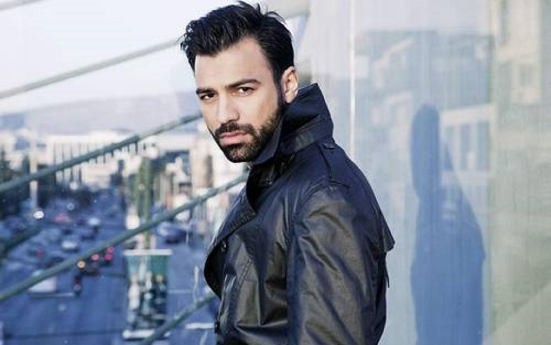 Ανδρέας Γεωργίου 8 Λέξεις: Το μήνυμα του ηθοποιού για όσα συμβαίνουν με τον κορωνοϊό