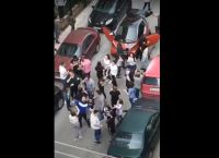 Κορδελιό πάρτι στην καραντίνα: Γειτονιά έστησε ποντιακό γλέντι Κορδελιό πάρτι στην καραντίνα: Γειτονιά έστησε ποντιακό γλέντι