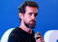 Τζακ Ντόρσι Twitter κορωνοϊός: Δίνει το 1/3 της περιουσίας του για τον ιό