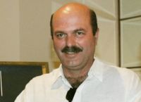 Πέθανε ο Γιάννης Καραχισαρίδης