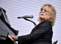 Πέθανε ο Γάλλος τραγουδιστής Κριστόφ Πέθανε ο Γάλλος τραγουδιστής Κριστόφ