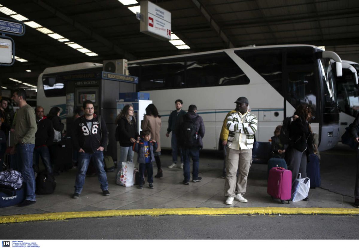 Κορονοϊός απαγόρευση κυκλοφορίας: 17 παραβάσεις για άσκοπη μετακίνηση στα ΚΤΕΛ Κηφισού