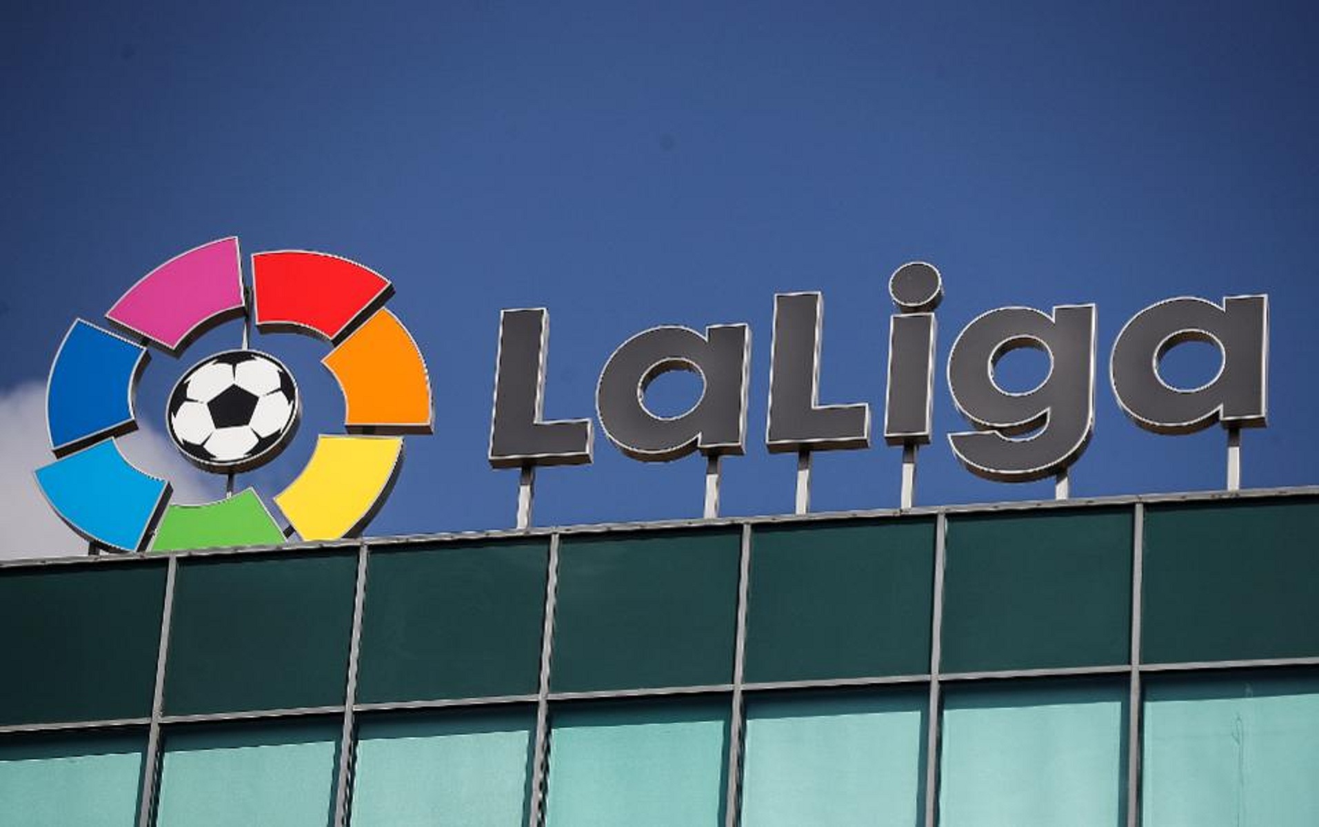Στη σέντρα και η La Liga με το ντέρμπι Σεβίλλη-Μπέτις