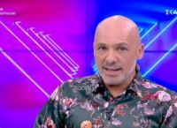 Νίκος Μουτσινάς: H τηλεφωνική παρέμβαση γνωστής ηθοποιού που τον άφησε άφωνο Νίκος Μουτσινάς: H τηλεφωνική παρέμβαση γνωστής ηθοποιού που τον άφησε άφωνο