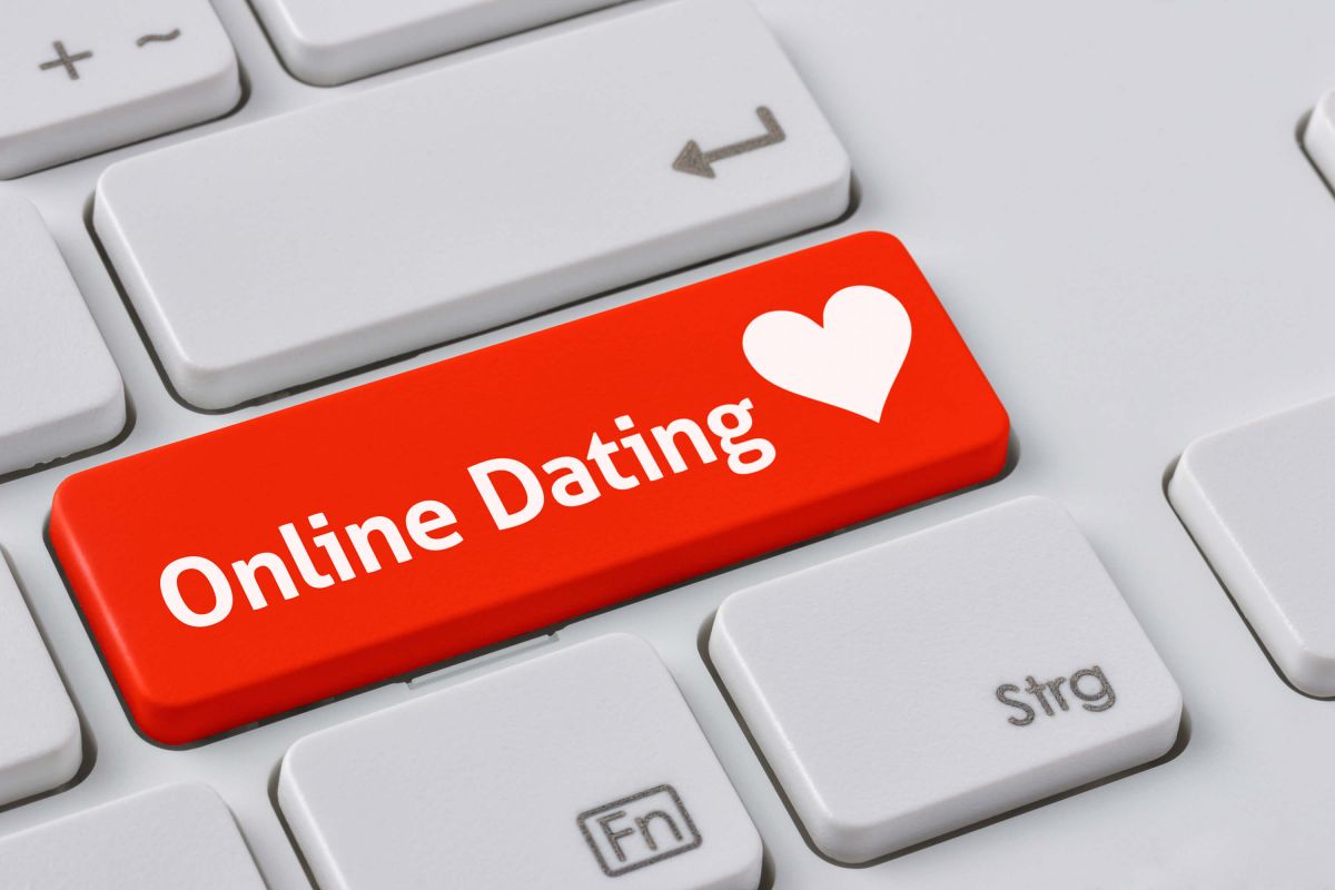 Αυτές οι online πλατφόρμες για να βρεις ταίρι έχουν πολύ κόσμο στη διάρκεια της καραντίνας