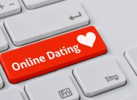 Αυτές οι online πλατφόρμες για να βρεις ταίρι έχουν πολύ κόσμο στη διάρκεια της καραντίνας