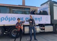 Άλκηστις Πρωτοψάλτη: Γυρίζει την Αθήνα και τραγουδάει πάνω σε φορτηγό