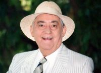 Νίκος Ρίζος: Εικοσιένα χρόνια από τότε που έφυγε το «ιερό τέρας» του ελληνικού κινηματογράφου Νίκος Ρίζος: Εικοσιένα χρόνια από τότε που έφυγε το «ιερό τέρας» του ελληνικού κινηματογράφου