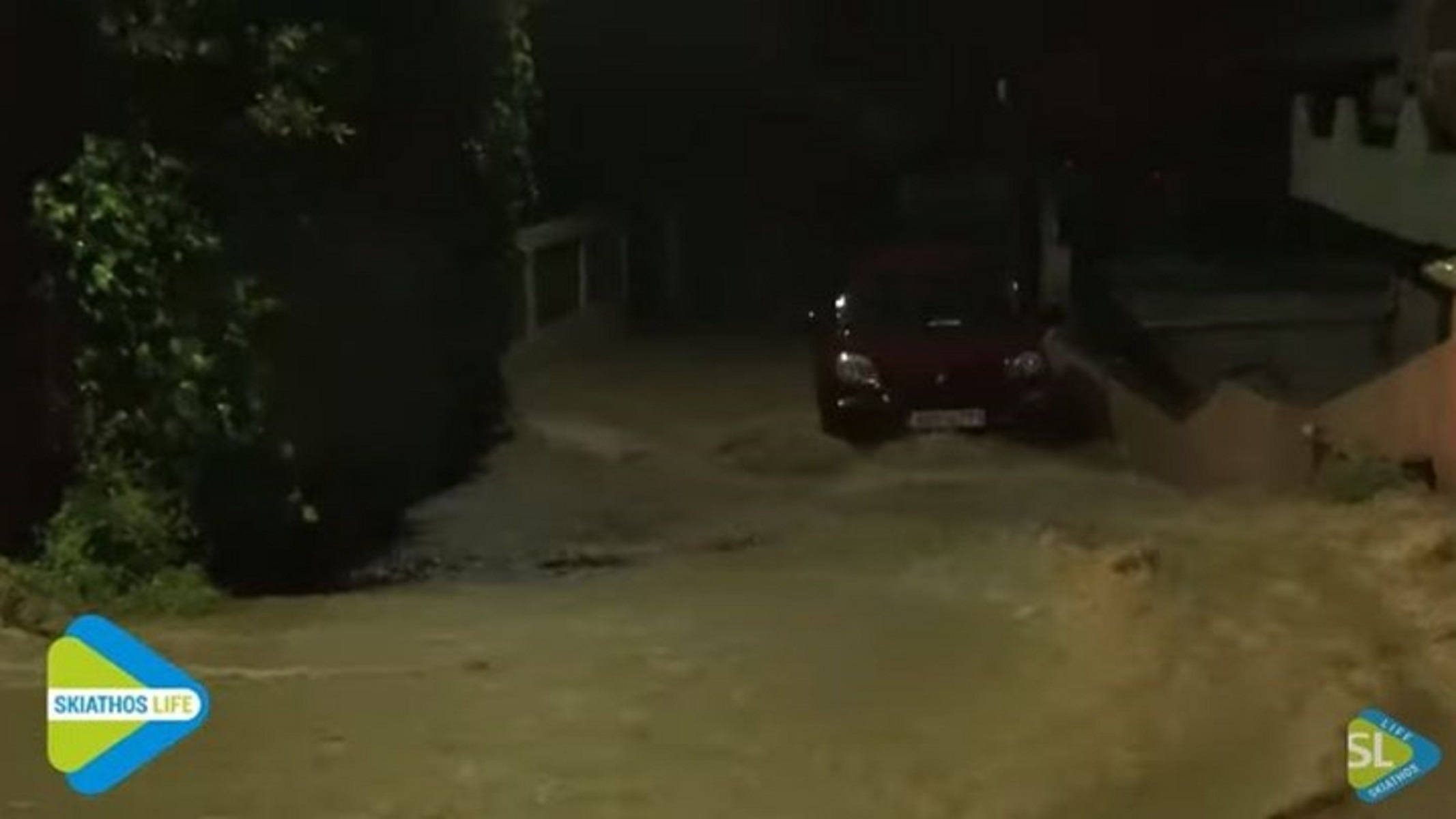 Σκιάθος κακοκαιρία: Σε κατάσταση έκτακτης ανάγκης μετά τη θεομηνία [vid]