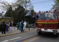 Κορονοϊός Σωτηρία: Πυροσβέστες αποθέωσαν γιατρούς και νοσηλευτές