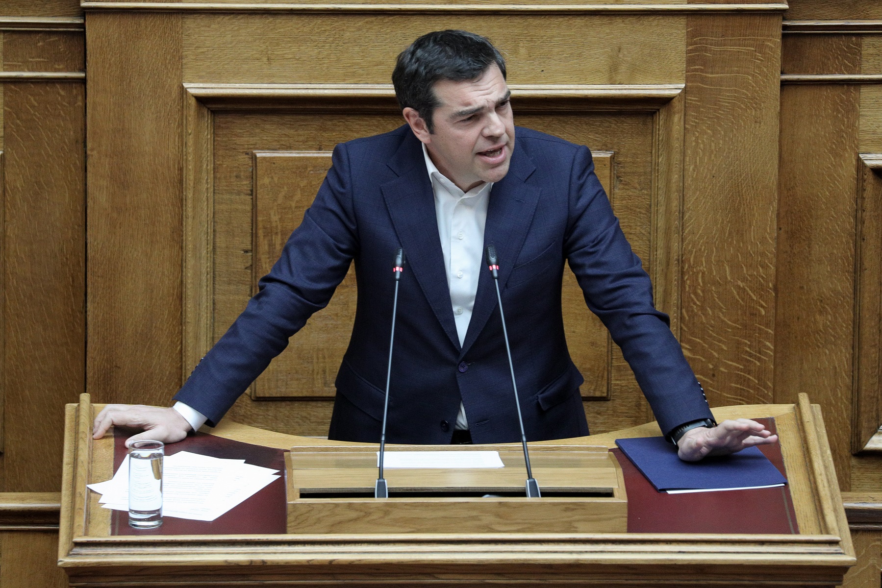 Αλέξης Τσίπρας κορωνοϊός: Πρέπει να στηριχθούν οι γιατροί και οι νοσηλευτές του ΕΣΥ