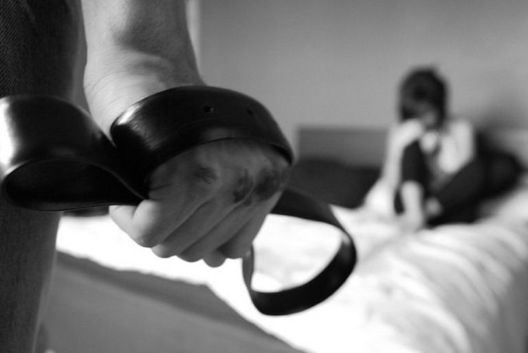 Ενδοοικογενειακή βία Ελλάδα: Αύξηση της βίας κατά τη διάρκεια της καραντίνας