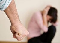 Ενδοοικογενειακή βία: Σημαντική αύξηση των περιστατικών στην καραντίνα