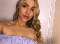 Αυτή είναι η κούκλα κόρη του Νίκου Χαρδαλιά