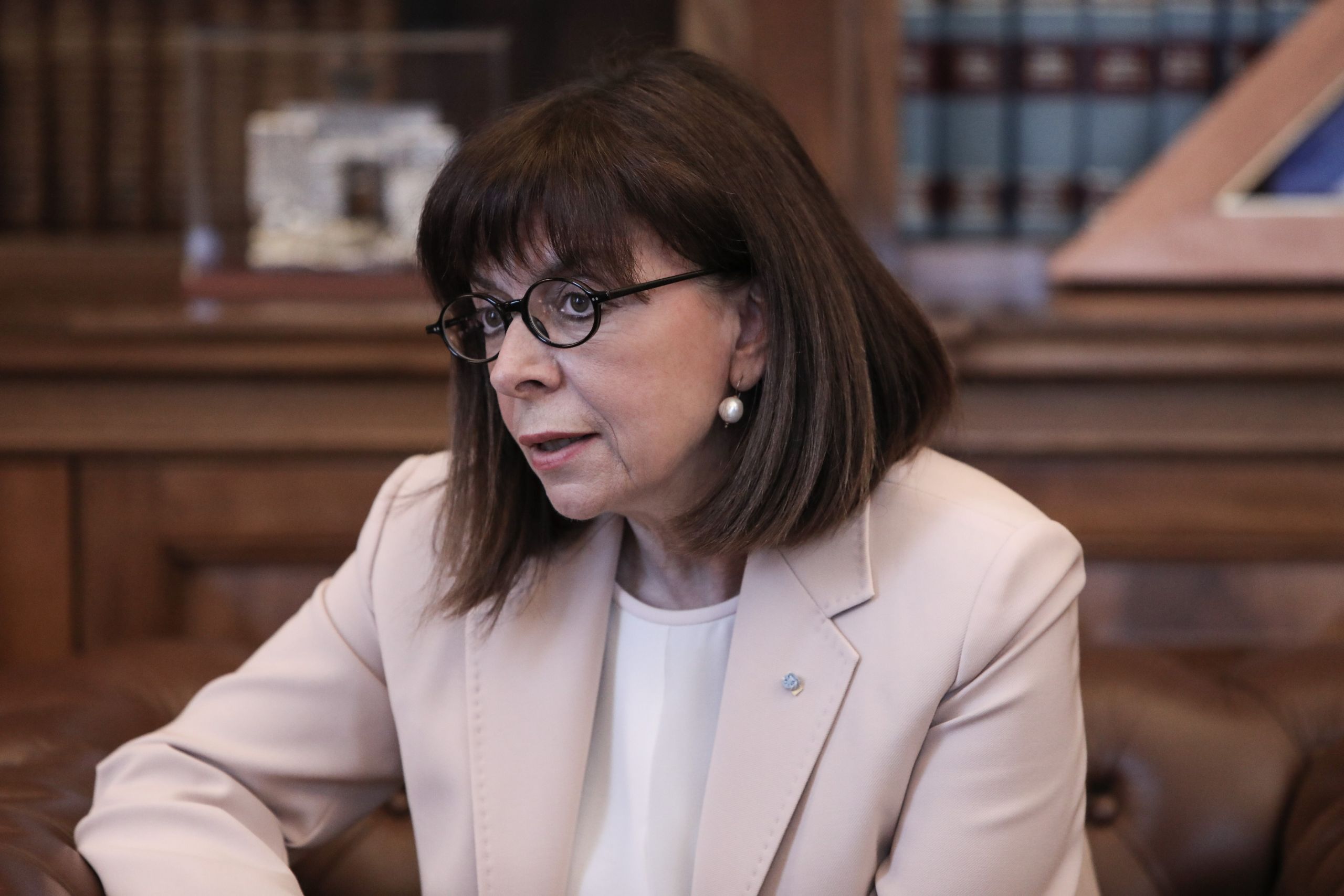 Σακελλαροπούλου: «Η κοινωνική περιθωριοποίηση των ΛΟΑΤΚΙ πλήττει στον πυρήνα της την ανθρώπινη αξιοπρέπεια»