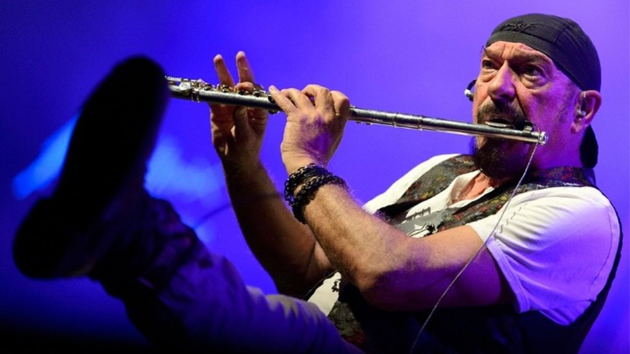Ian Anderson: Φυτεύει δέντρα για να αντιμετωπίσει την κλιματική κρίση