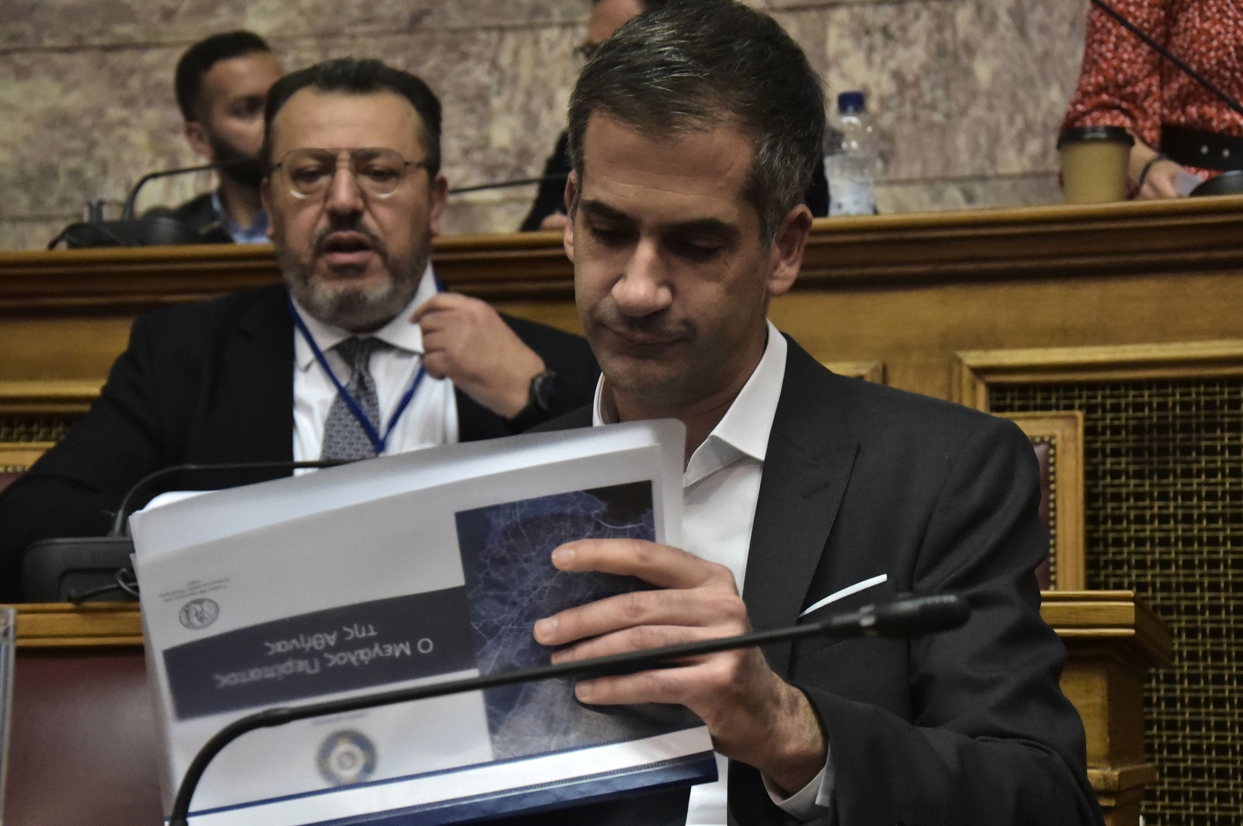 Σφοδρή επίθεση στον Κώστα Μπακογιάννη από γνωστό τραγουδιστή